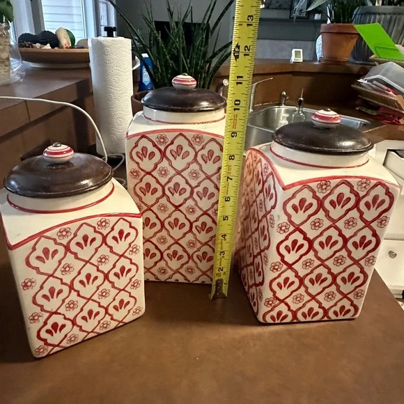 Sundance Red and Cream Ceramic Canister ****1 of 3 - Picture 2 of 3